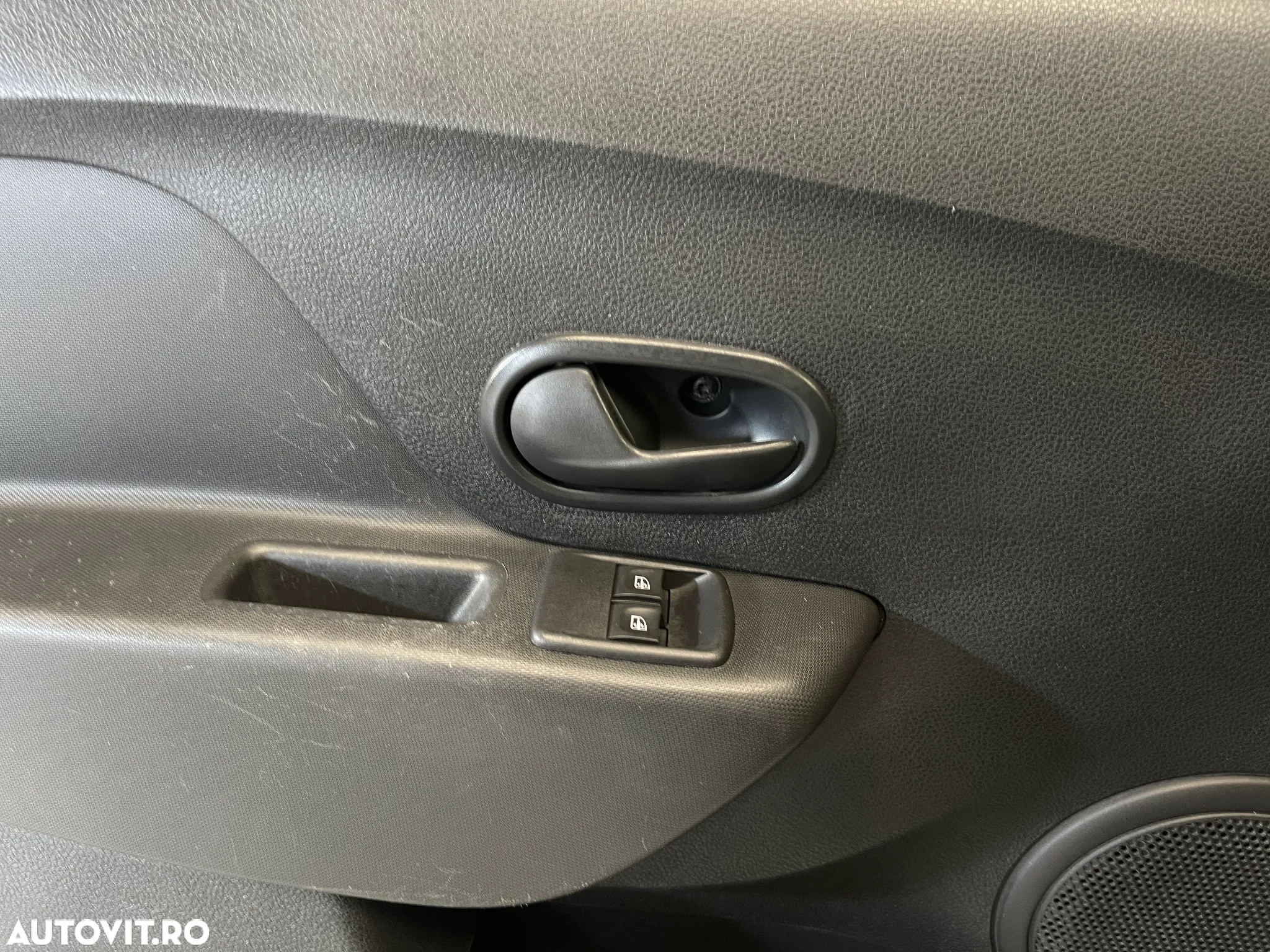 Dacia Logan 1.0 SCe Laureate - 14
