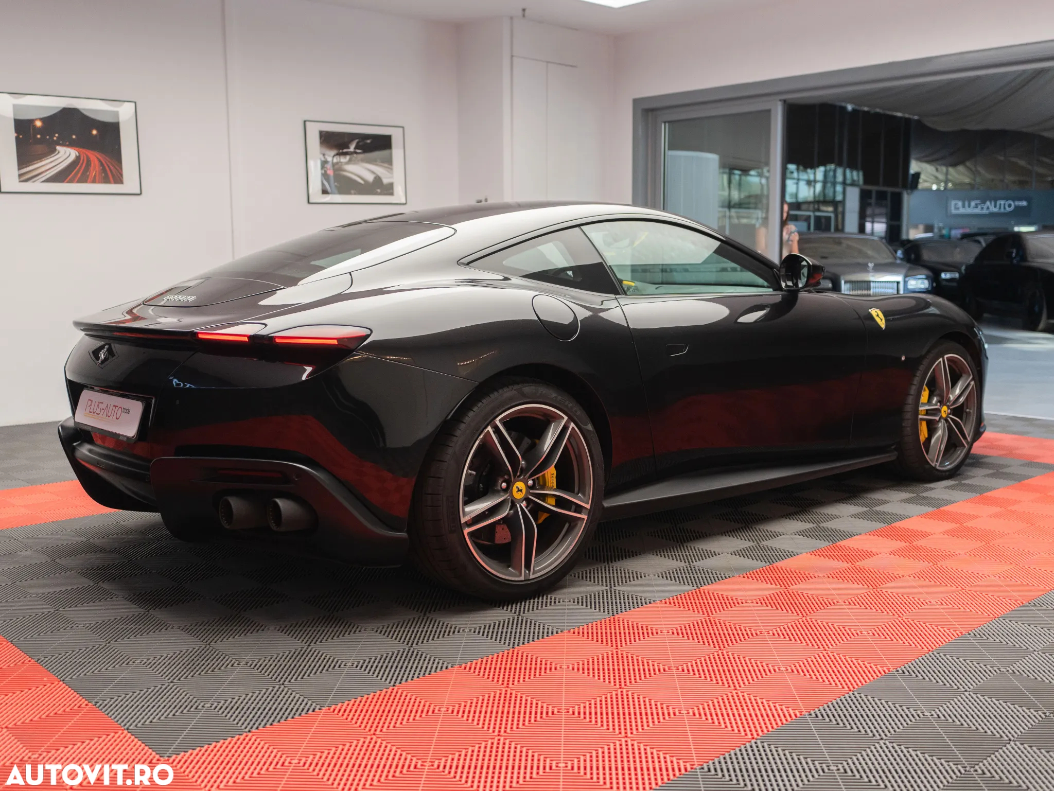 Ferrari Roma - 7