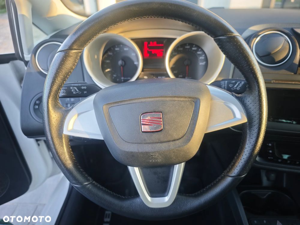 Seat Ibiza SC 1.4 16V Sport - 14