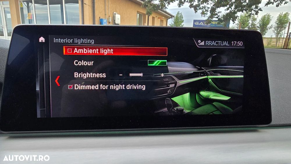 BMW Seria 5 520i AT - 8