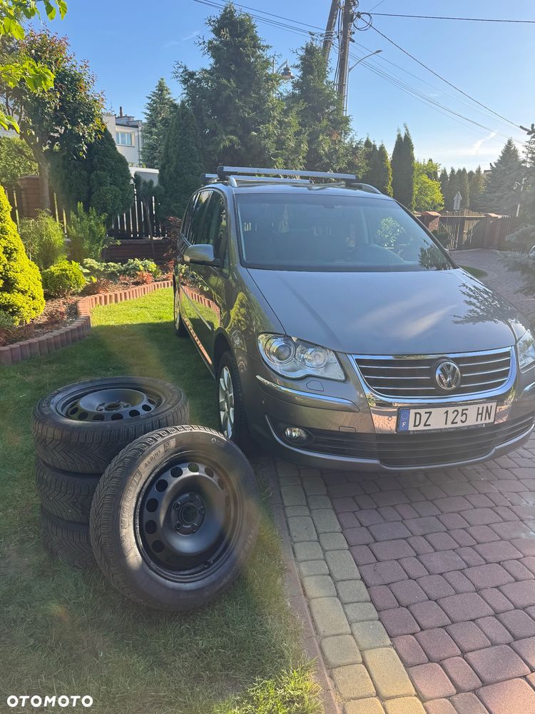 Volkswagen Touran 2.0 TDI DPF Highline - 39