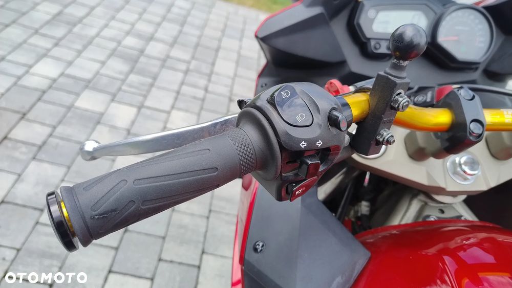 Yamaha XJ - 29