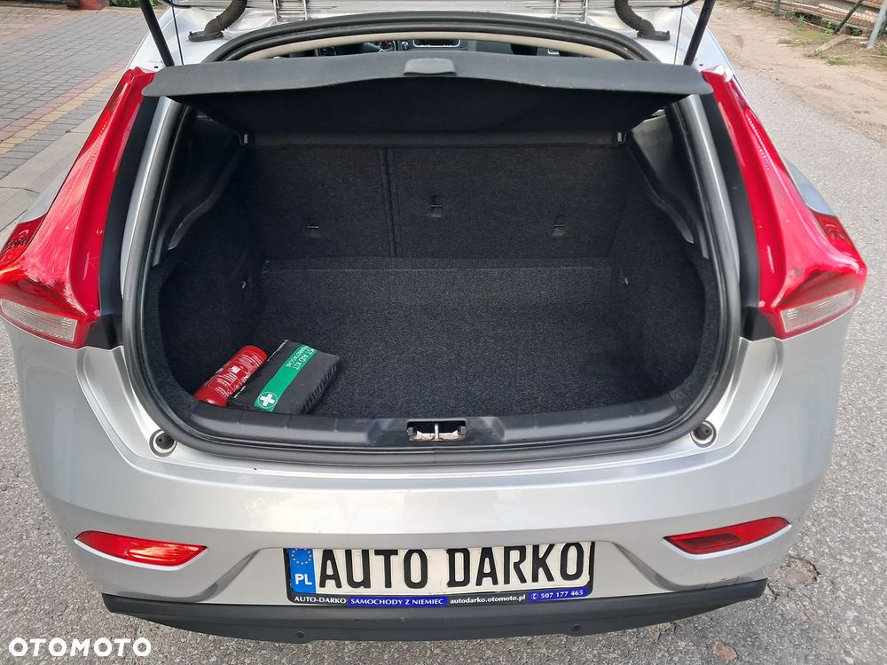Volvo V40 D2 You - 11