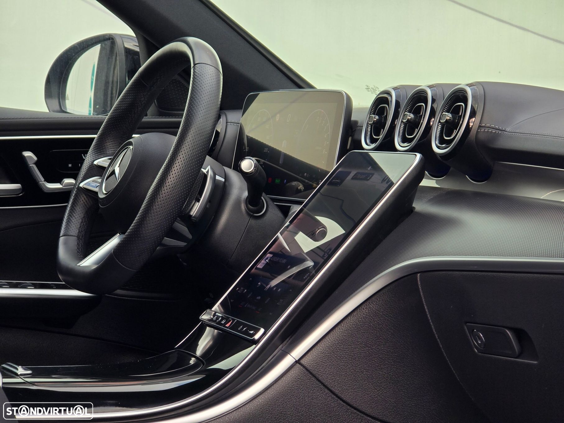 Mercedes-Benz C 300 e AMG Line - 15