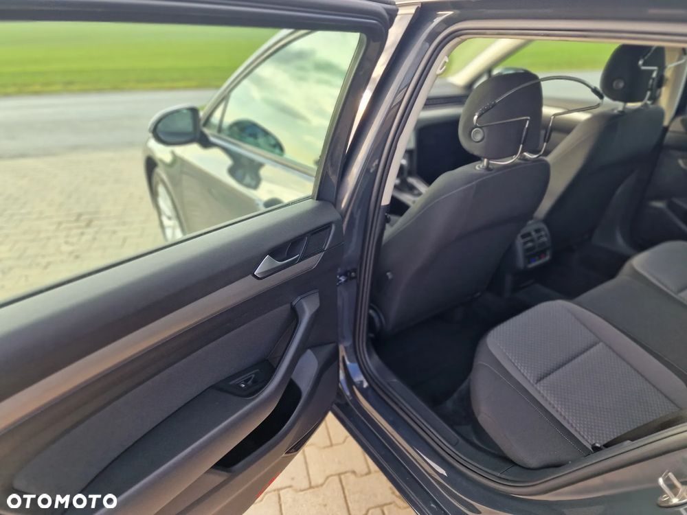 Volkswagen Passat Variant ver-variant-1-6-tdi-bluemotion-technology-dsg-comfortline - 21