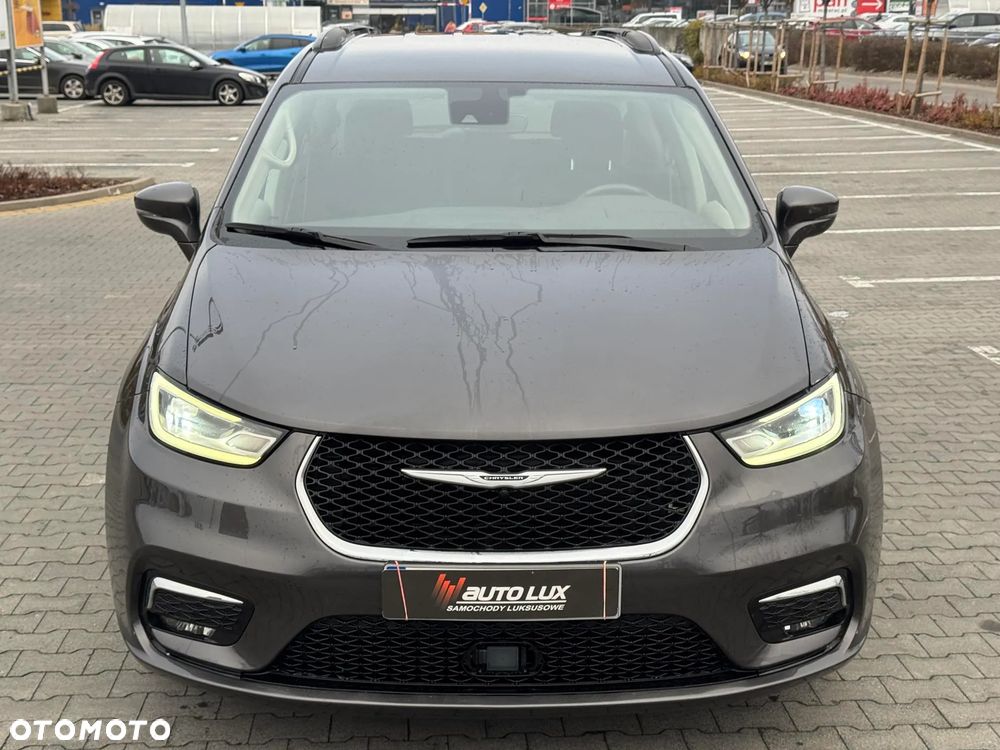 Chrysler Pacifica - 10
