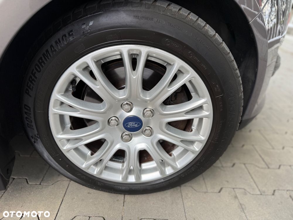Ford Grand C-MAX 2.0 TDCi Titanium - 20