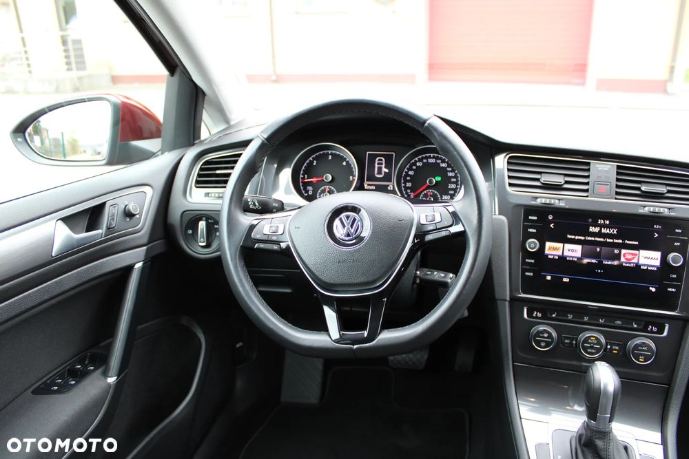 Volkswagen Golf 1.6 BlueTDI DSG Trendline - 24