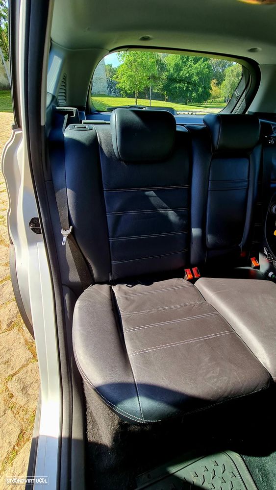 Ford Kuga 2.0 TDCi 4x4 Titanium - 16