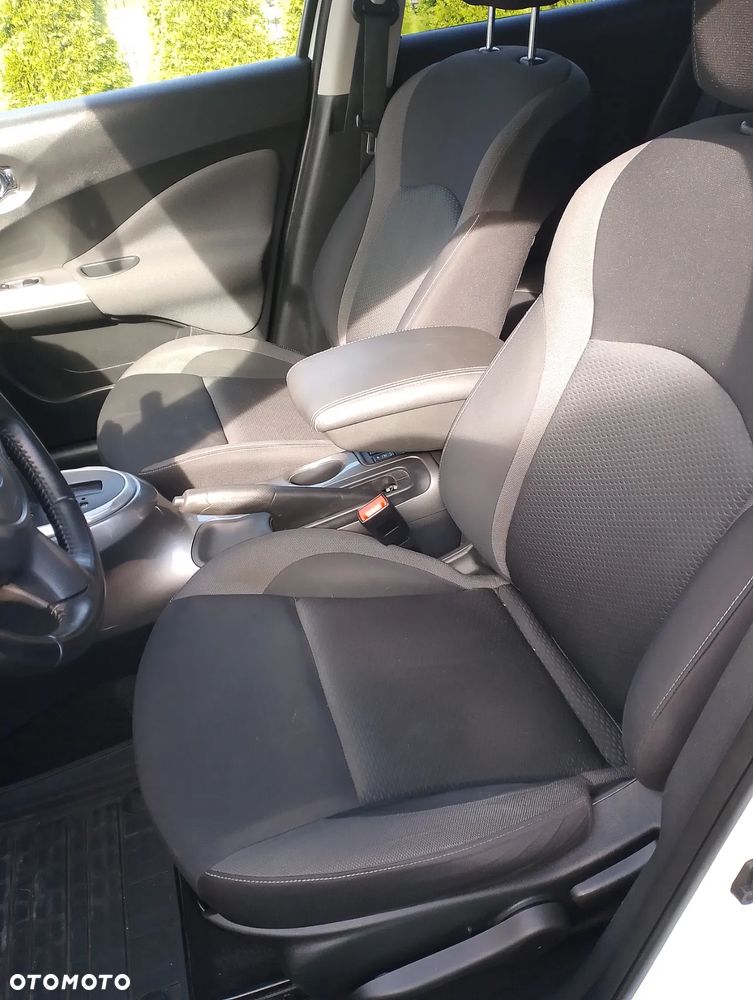 Nissan Juke 1.6 Acenta Xtronic - 14
