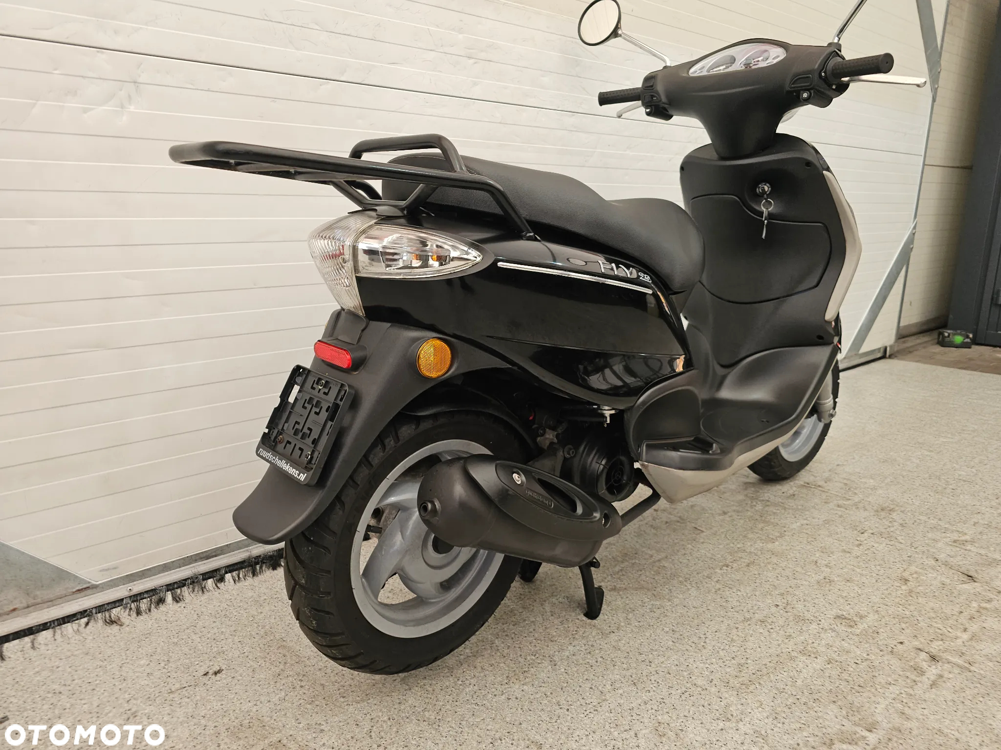 Piaggio FLY - 19