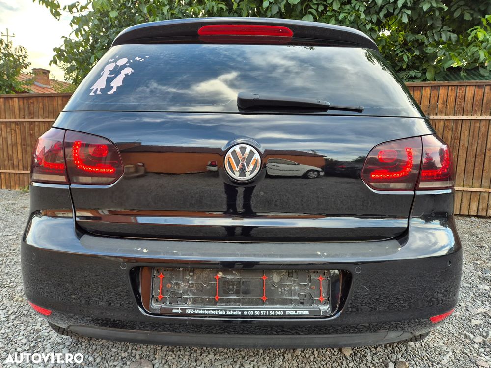 Volkswagen Golf - 10