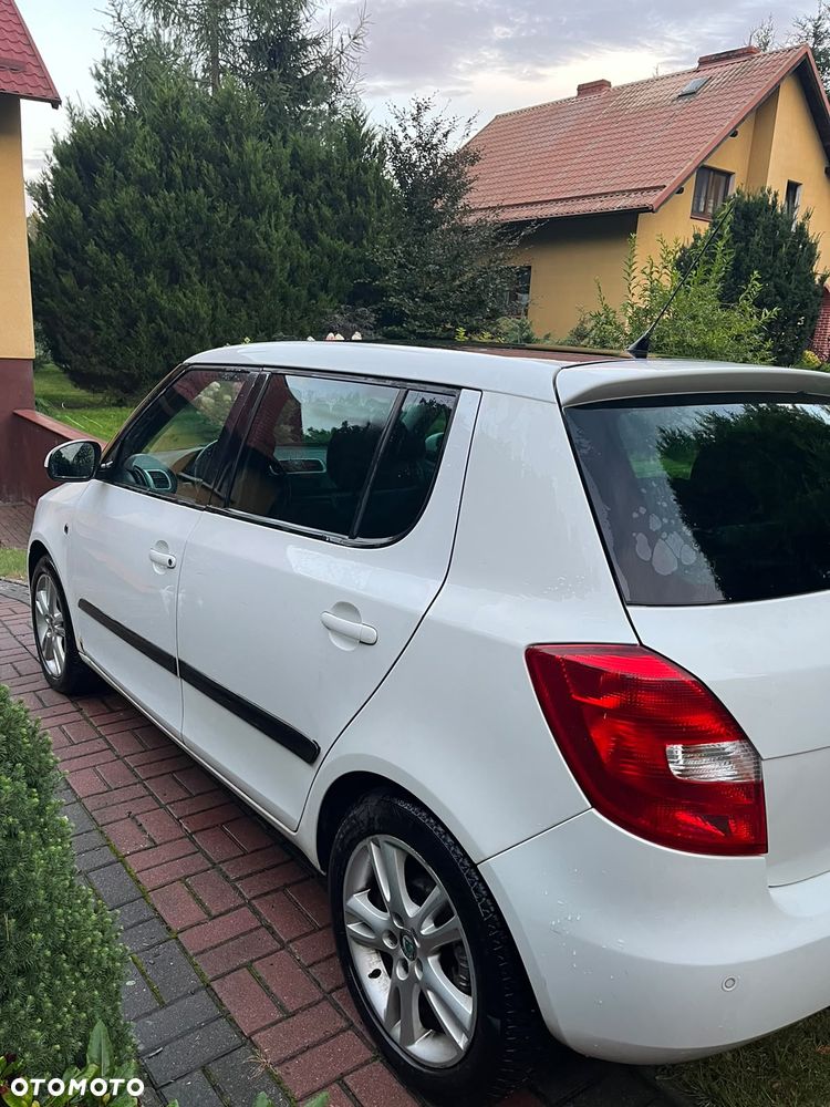 Skoda Fabia 1.6 16V Style - 4