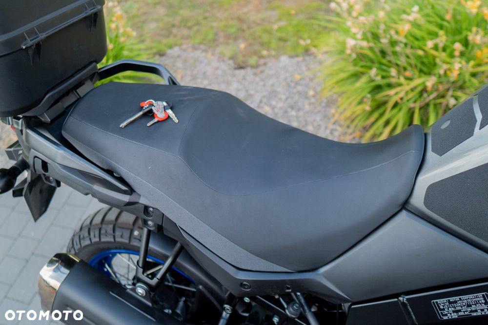 Suzuki V-STROM - 20