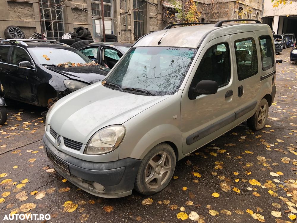 Dezmembrez Renault Kangoo 2005 gri 1,5 diesel - 4