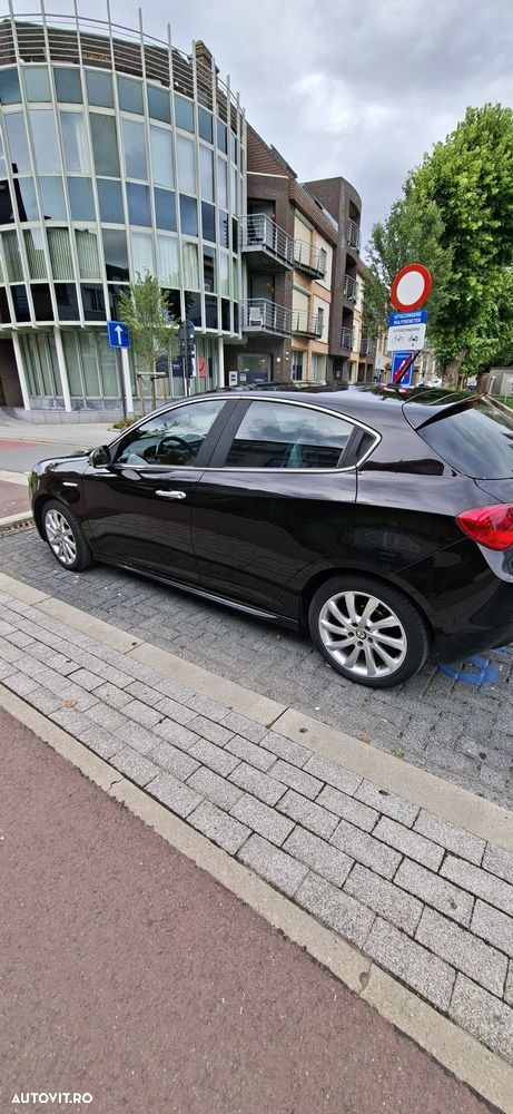 Alfa Romeo Giulietta 1.6 JTDM 16V Business - 3