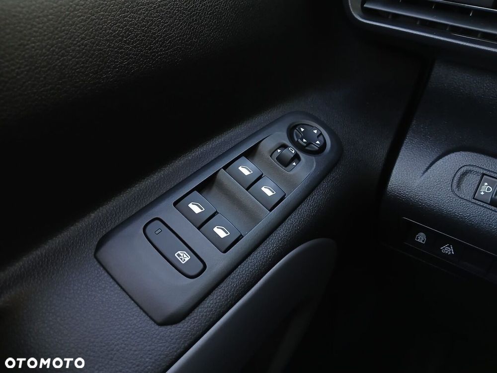 Toyota Proace City Verso Long 1.5 D-4D Business - 32