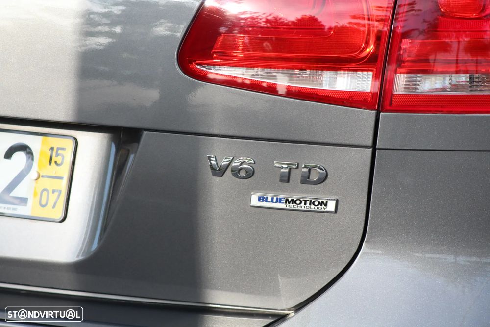 VW Touareg 3.0 TDI V6 - 21
