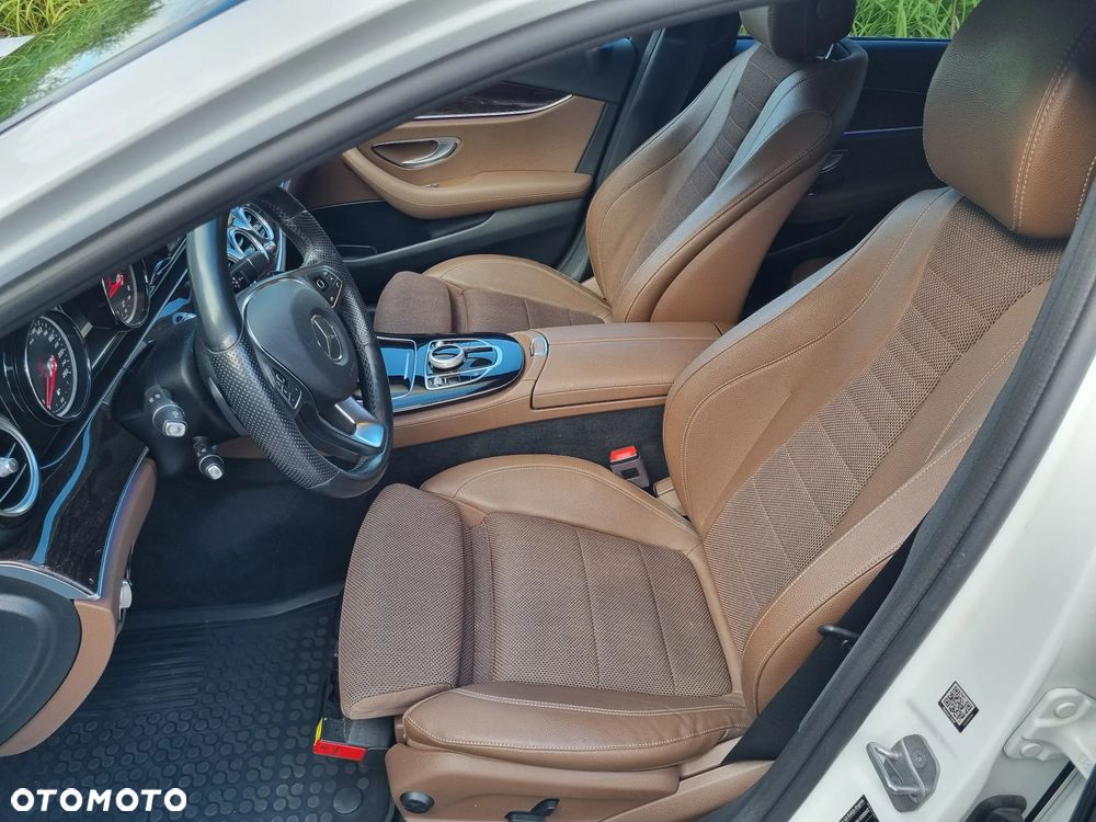 Mercedes-Benz Klasa E 200 d 9G-TRONIC - 12