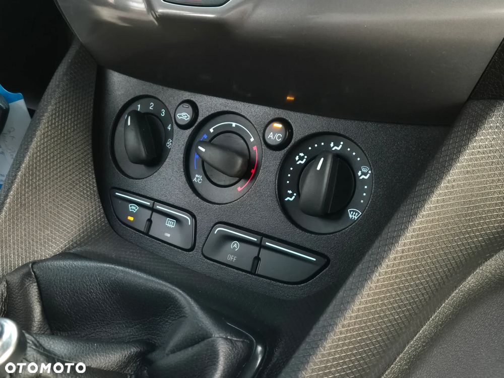Ford Tourneo Connect Grand - 34
