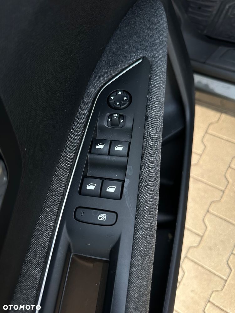 Peugeot 3008 1.6 BlueHDi Active S&S - 10