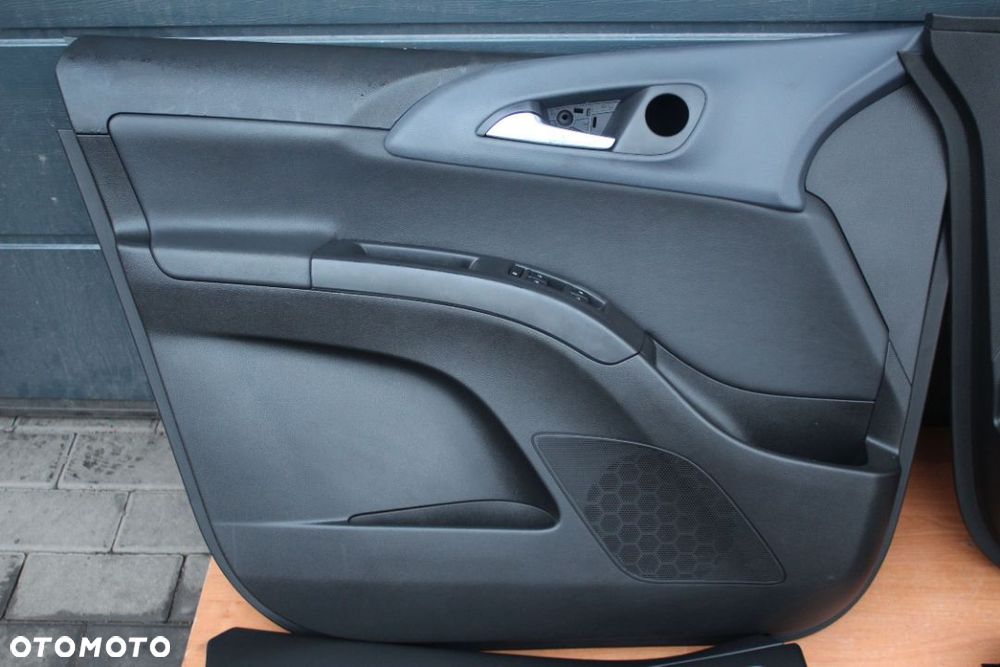 FOTELE TAPICERKA BOCZKI PÓŁSKÓRA OPEL MERIVA B EUROPA - 13
