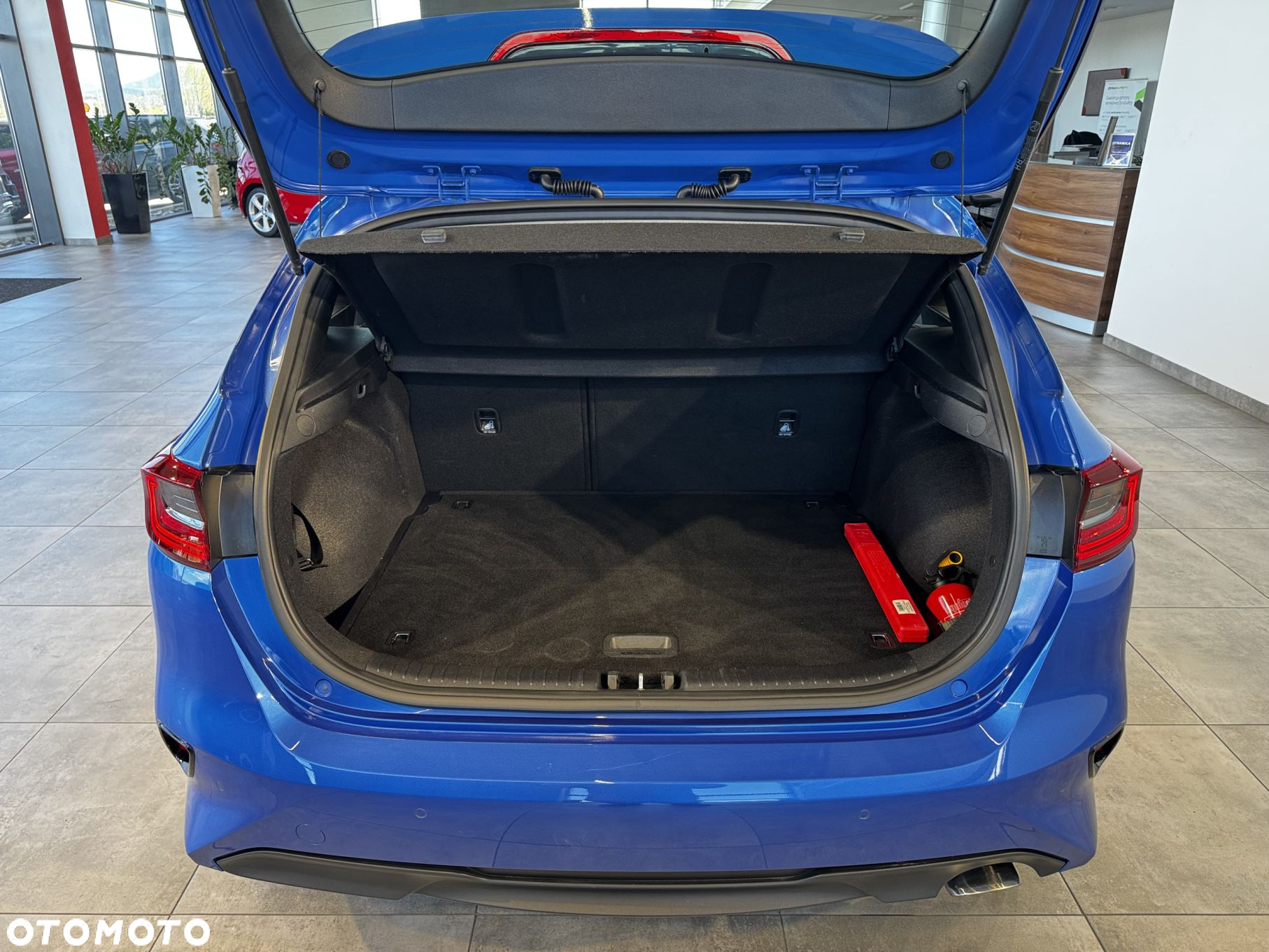 Kia Ceed - 12