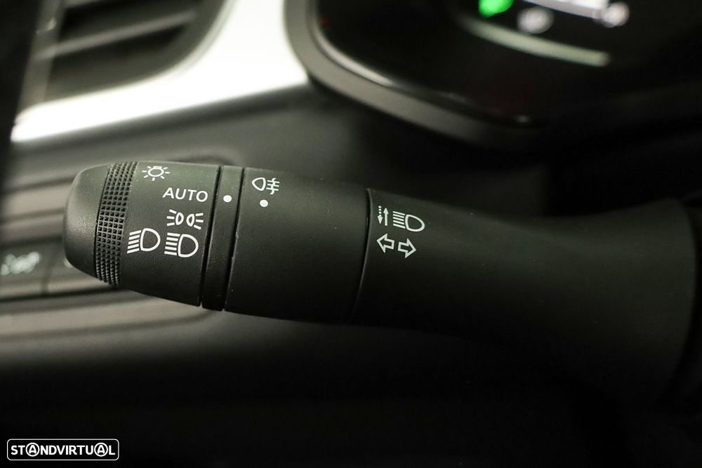 Renault Captur 1.0 TCe Techno Bi-Fuel - 17