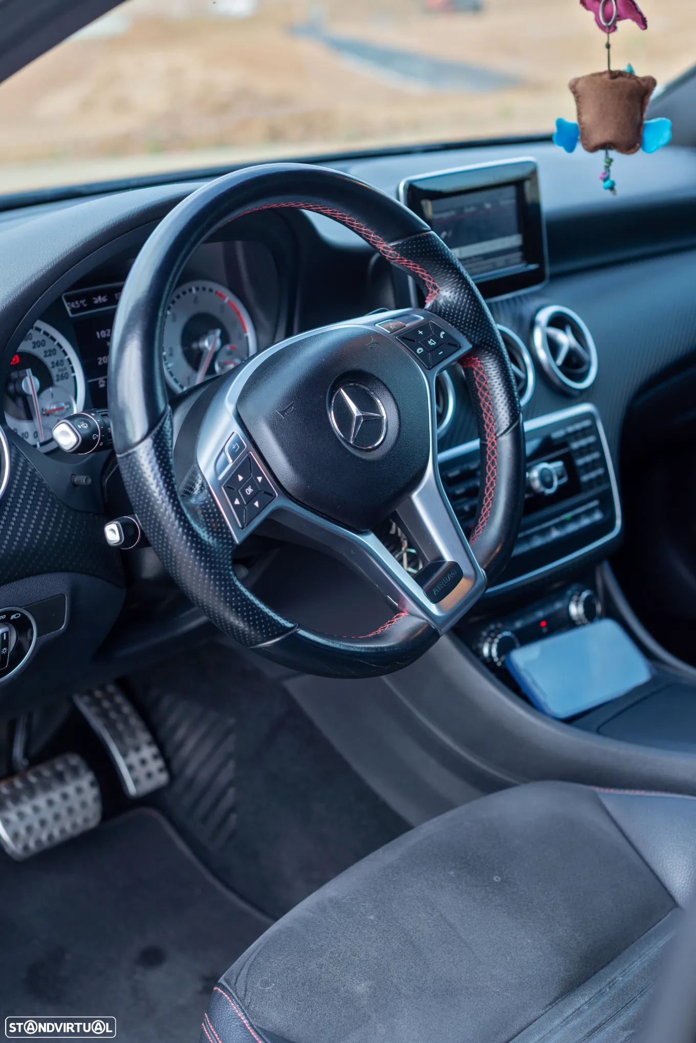 Mercedes-Benz A 220 CDI 4Matic 7G-DCT AMG Line - 6