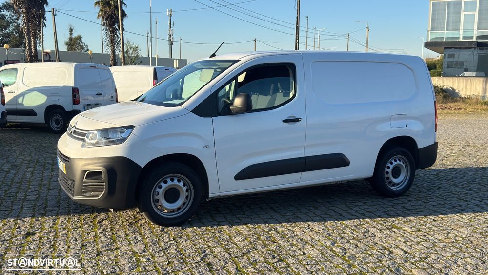 Citroën Berlingo 1.5 HDI longa 3 lugares - 2