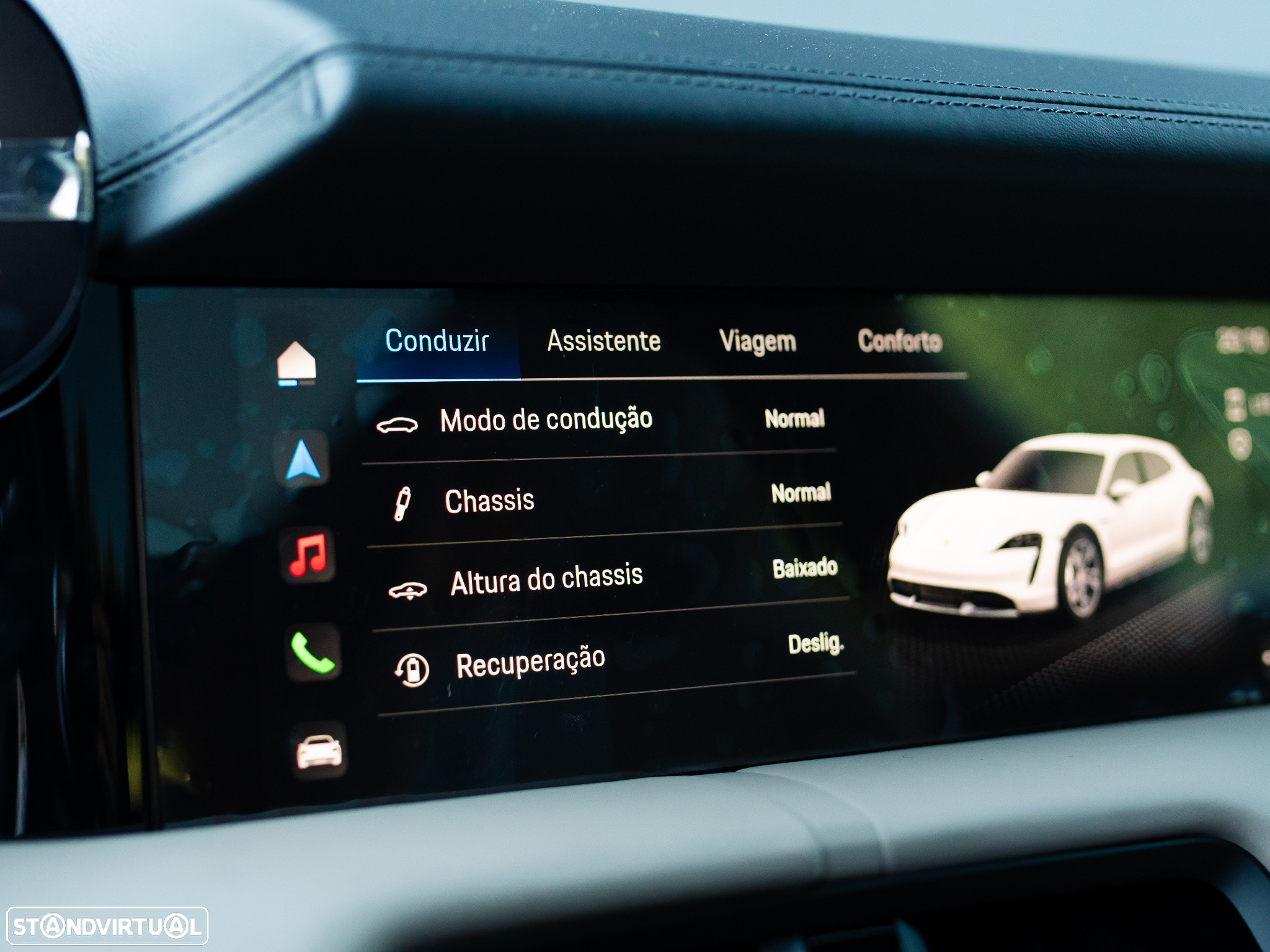 Porsche Taycan Cross Turismo 4S - 42