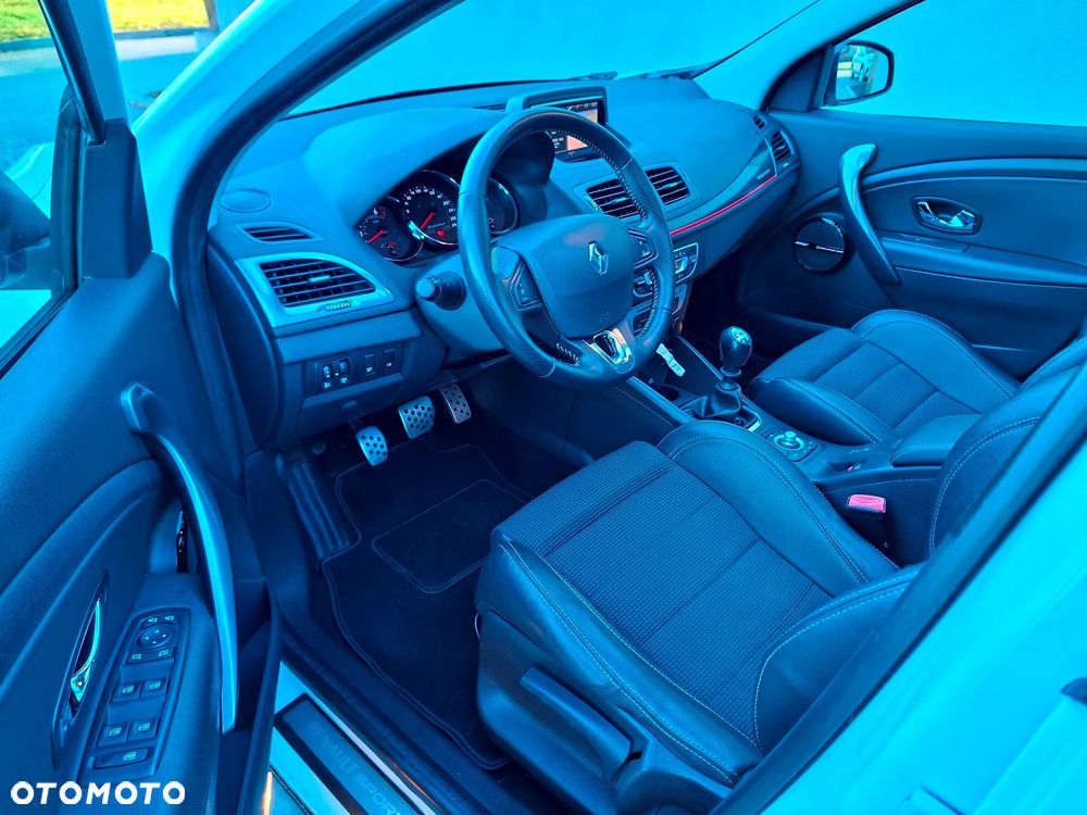 Renault Megane TCe 220 Start & Stop GT 220 - 18