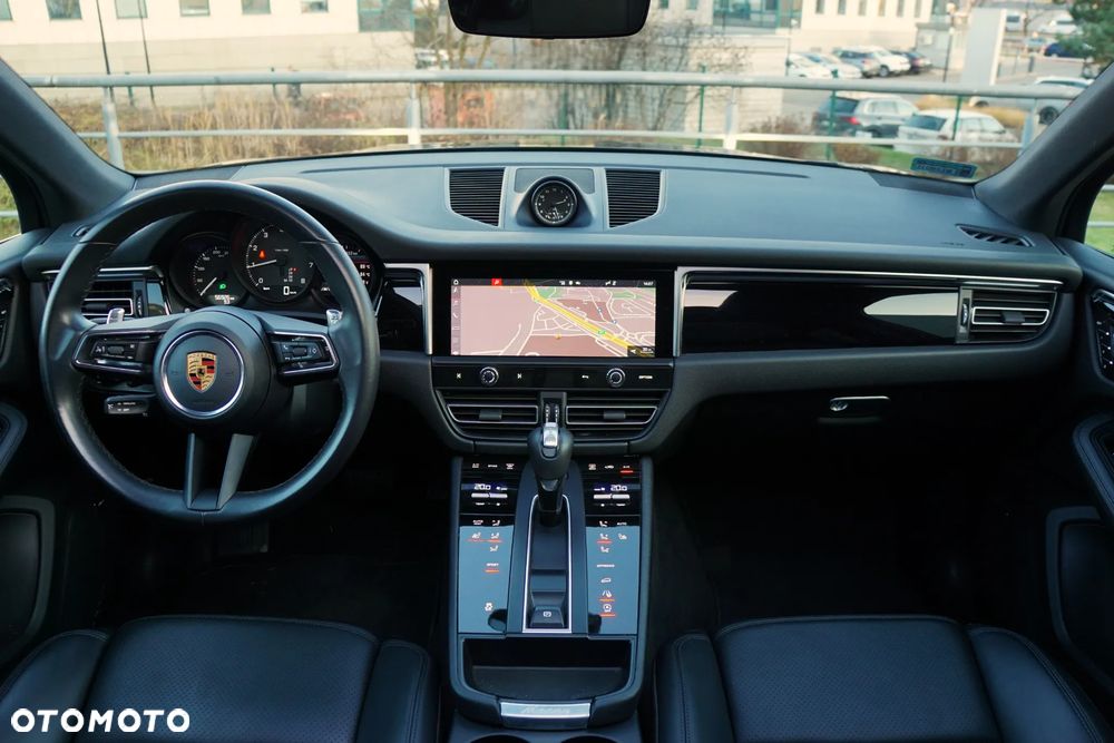 Porsche Macan Standard - 3