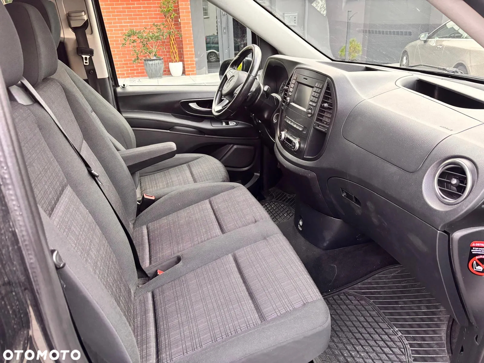 Mercedes-Benz Vito - 12