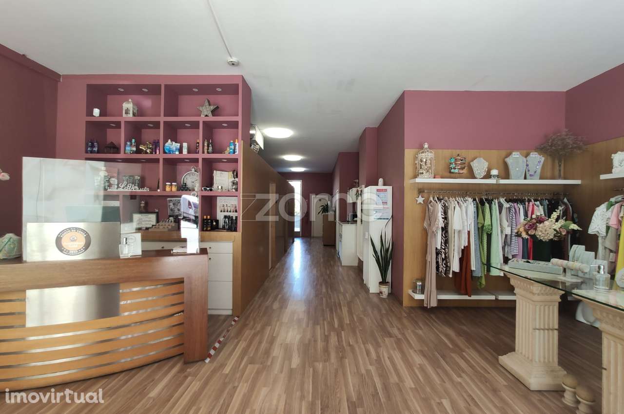 Loja no Centro da Maia com ou sem inquilino - Grande imagem: 2/27