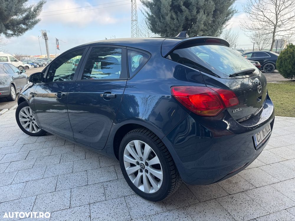 Opel Astra 1.7 CDTI DPF Design Edition - 4