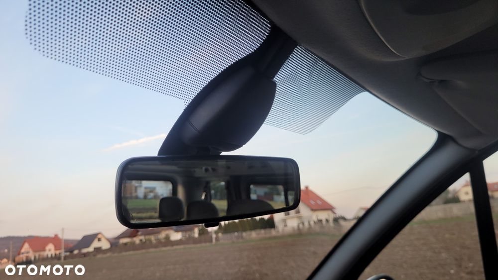 Renault Trafic FAP Grand Passenger Black Edition - 28