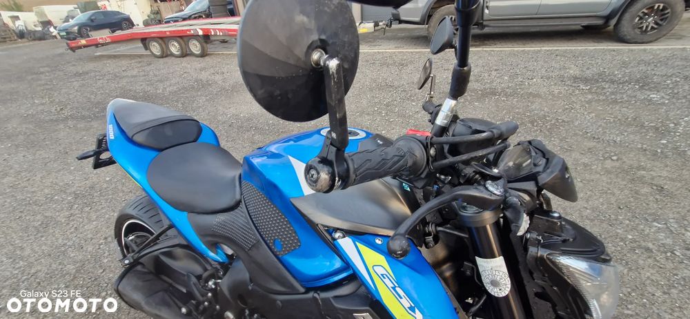 Suzuki GSX 1000 - 19