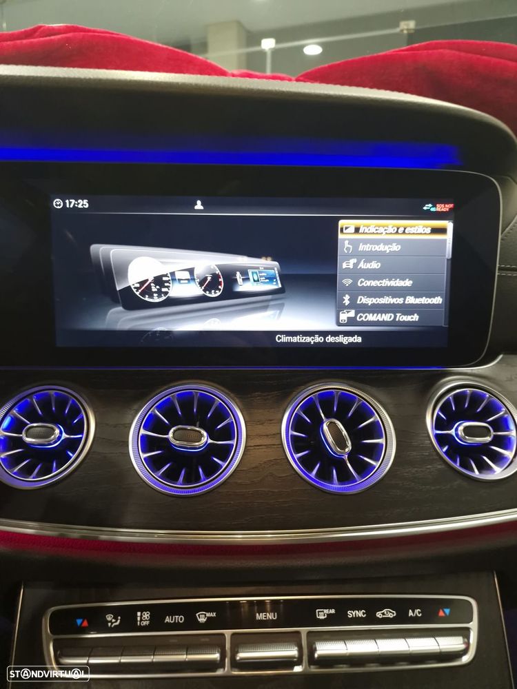 Mercedes-Benz E 300 d AMG Line - 30