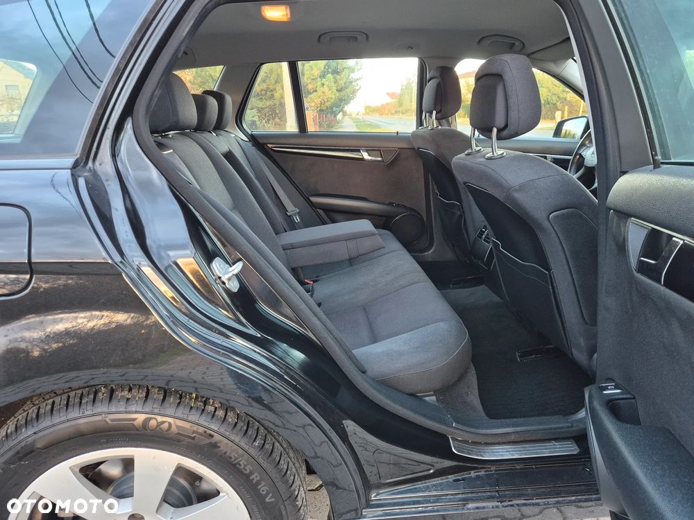 Mercedes-Benz Klasa C - 12