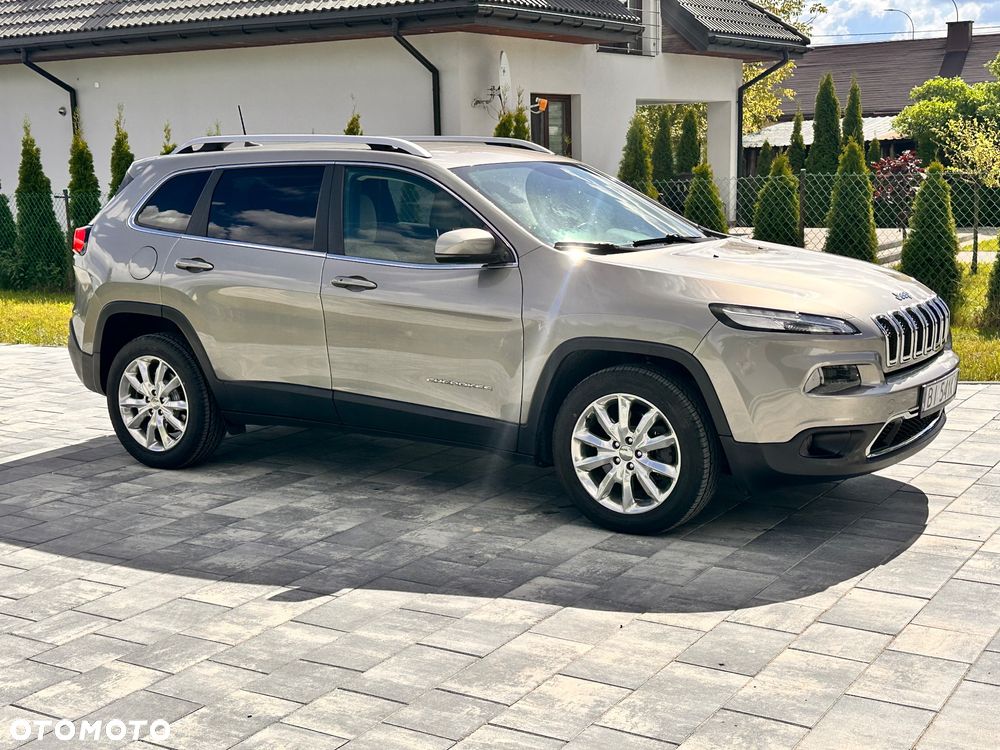 Jeep Cherokee - 6