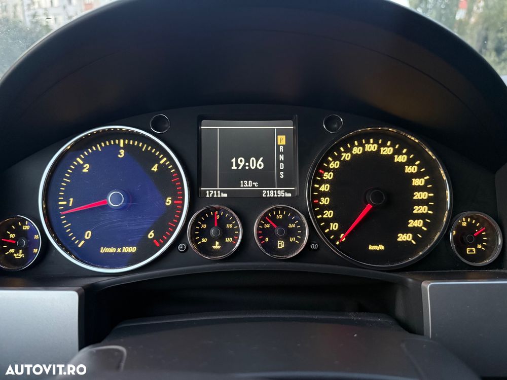 Volkswagen Touareg - 6