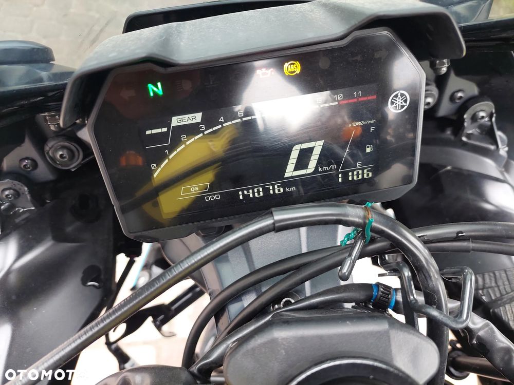 Yamaha YZF - 9