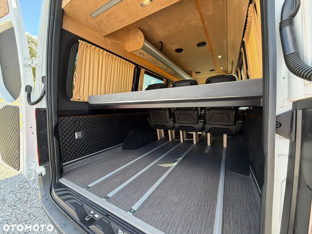 Mercedes-Benz Sprinter 317 - 6