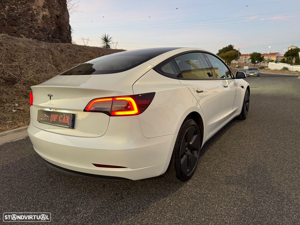 Tesla Model 3 2023 photo 5