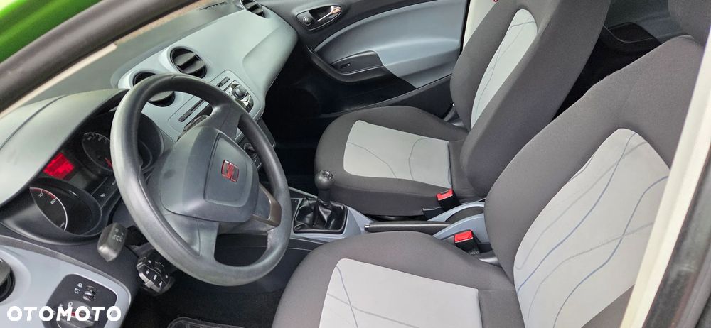Seat Ibiza 1.4 16V Reference - 10