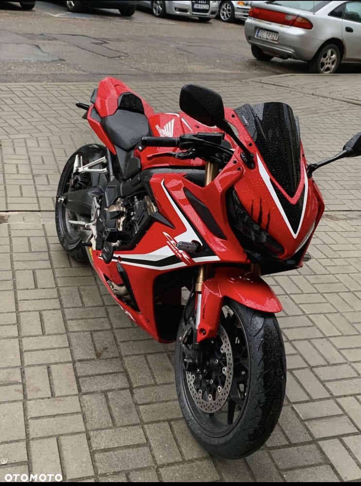 Honda CBR - 1