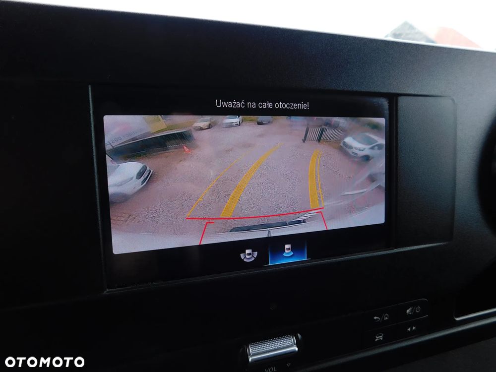 Mercedes-Benz Sprinter - 9