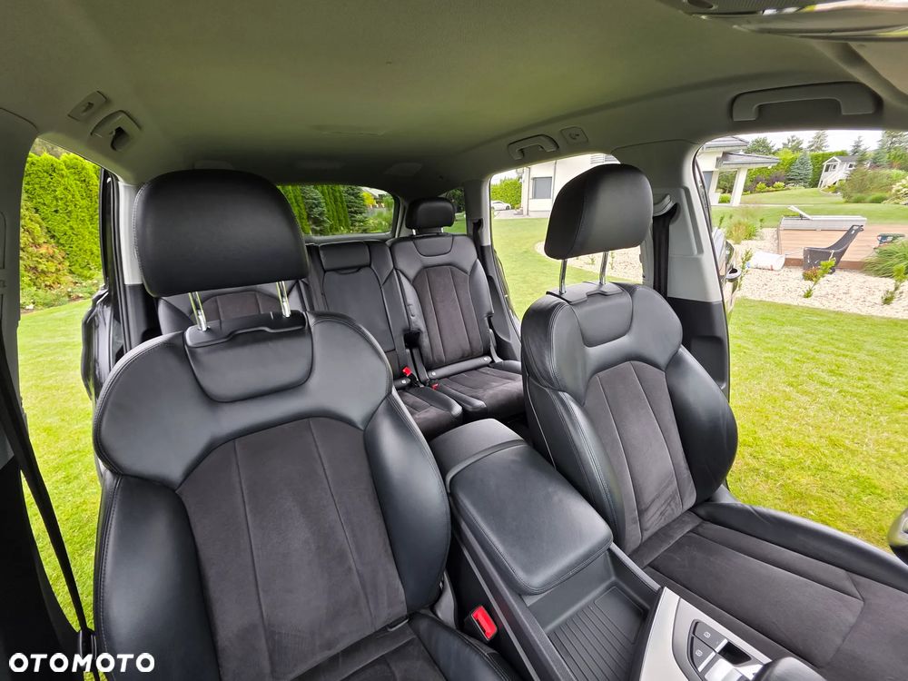 Audi Q7 - 15