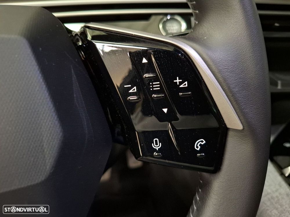 Peugeot 3008 1.2 Hybrid Allure e-DCS6 - 18